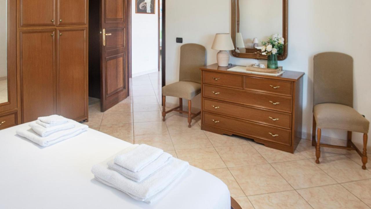 Villa Cabirol Fertilia Extérieur photo