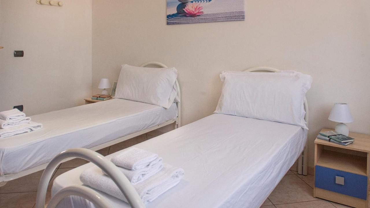 Villa Cabirol Fertilia Extérieur photo