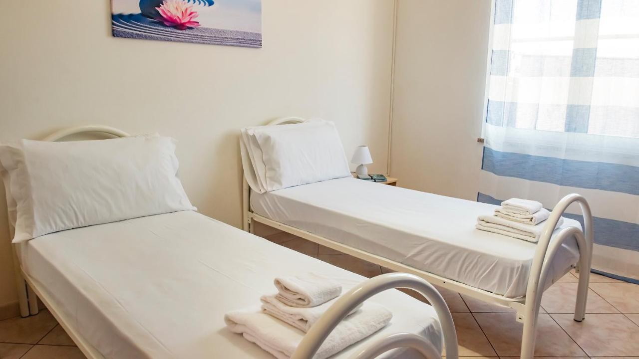 Villa Cabirol Fertilia Extérieur photo