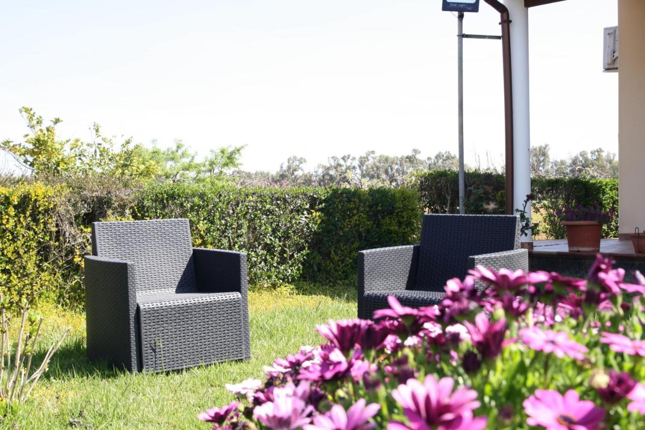 Villa Cabirol Fertilia Extérieur photo