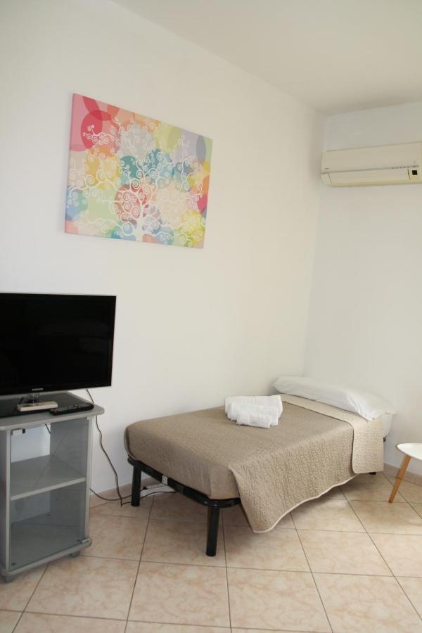 Villa Cabirol Fertilia Extérieur photo