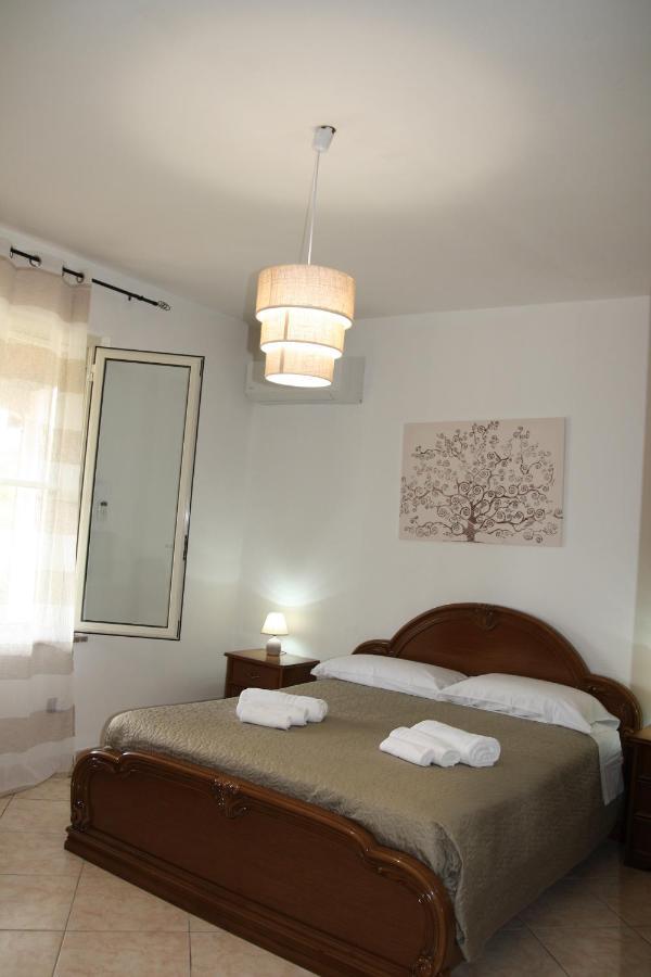 Villa Cabirol Fertilia Extérieur photo